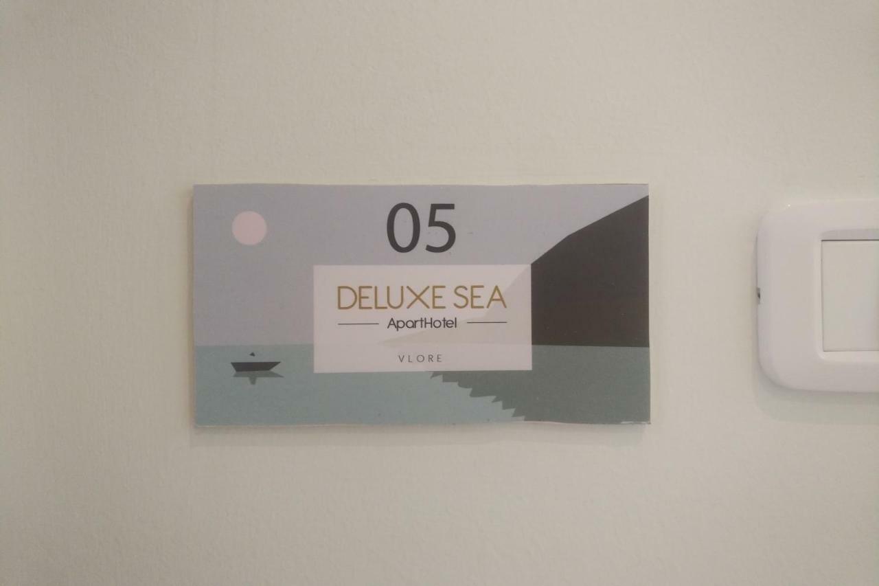 Deluxe Sea Apartment Vlorë Esterno foto